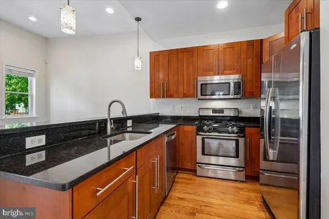 $675,000 | 1339 C Street Northeast, Washington, DC 20002