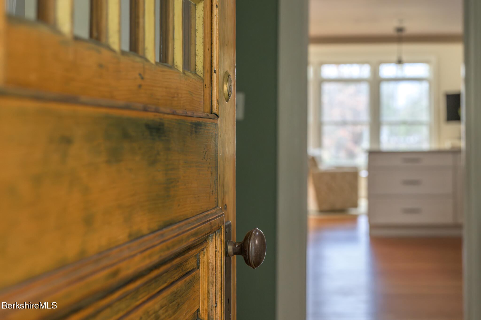 11 Sergeant Street Stockbridge, MA 01262 - Photo 6 of 52 Screen - 11 Sergeant St Stockbridge MA 0