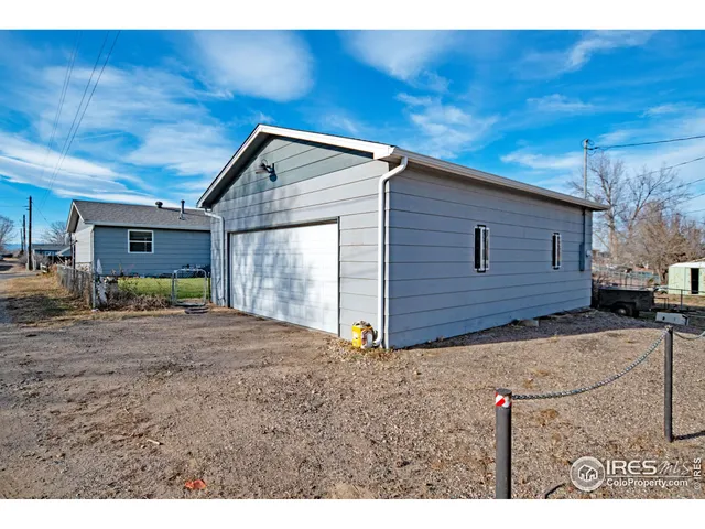 a view of backyard of house
