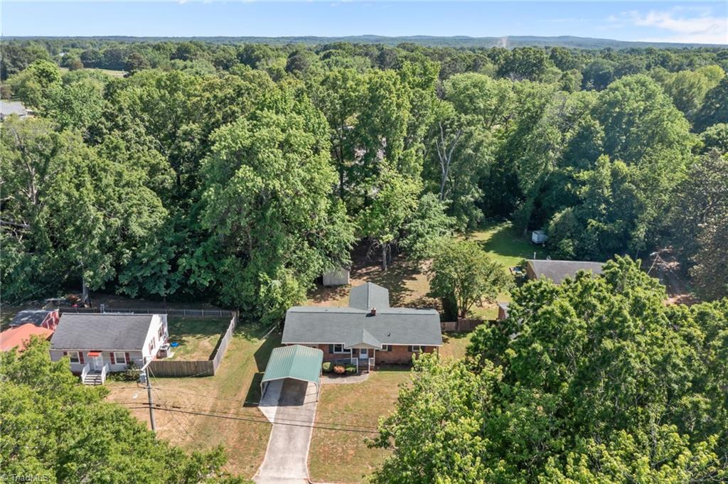 112 Florence Street Graham, NC 27253 - Photo 4 of 29