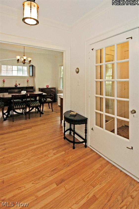 2581 Shaker Road Cleveland Heights, OH 44118 - Photo 2 of 25 6'9" x 6'9" entry way inside foyer, looking at the formal dining room.