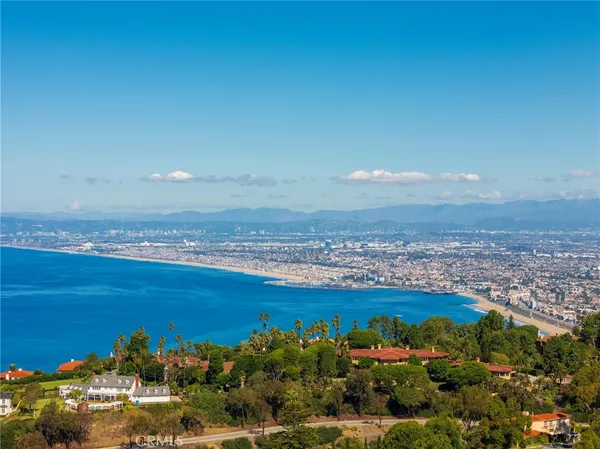 $2,450,000 | 1520 VÃa Zurita, Palos Verdes Estates, CA 90274