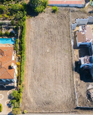 a picture of a door of the house