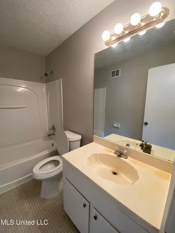 $1,495 | 8230 Cedarbrook Drive, Southaven, MS 38671