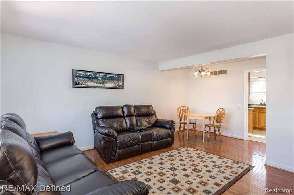 440 Miller Avenue, Unit 35 Rochester, MI 48307 - Photo 2 of 16