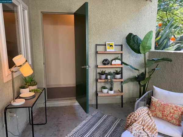 $369,000 | 1505 Kirker Pass Road, Unit 119, Concord, CA 94521