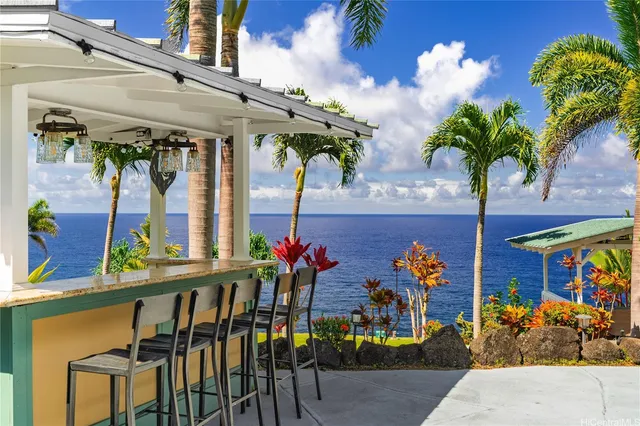 $6,200,000 | 31-212 Hawaii Belt Road, Hakalau, HI 96710