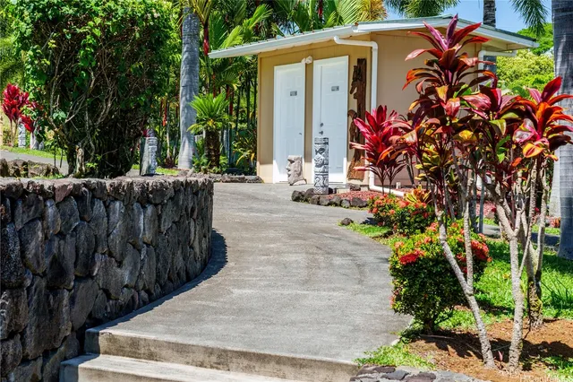 $6,200,000 | 31-212 Hawaii Belt Road, Hakalau, HI 96710