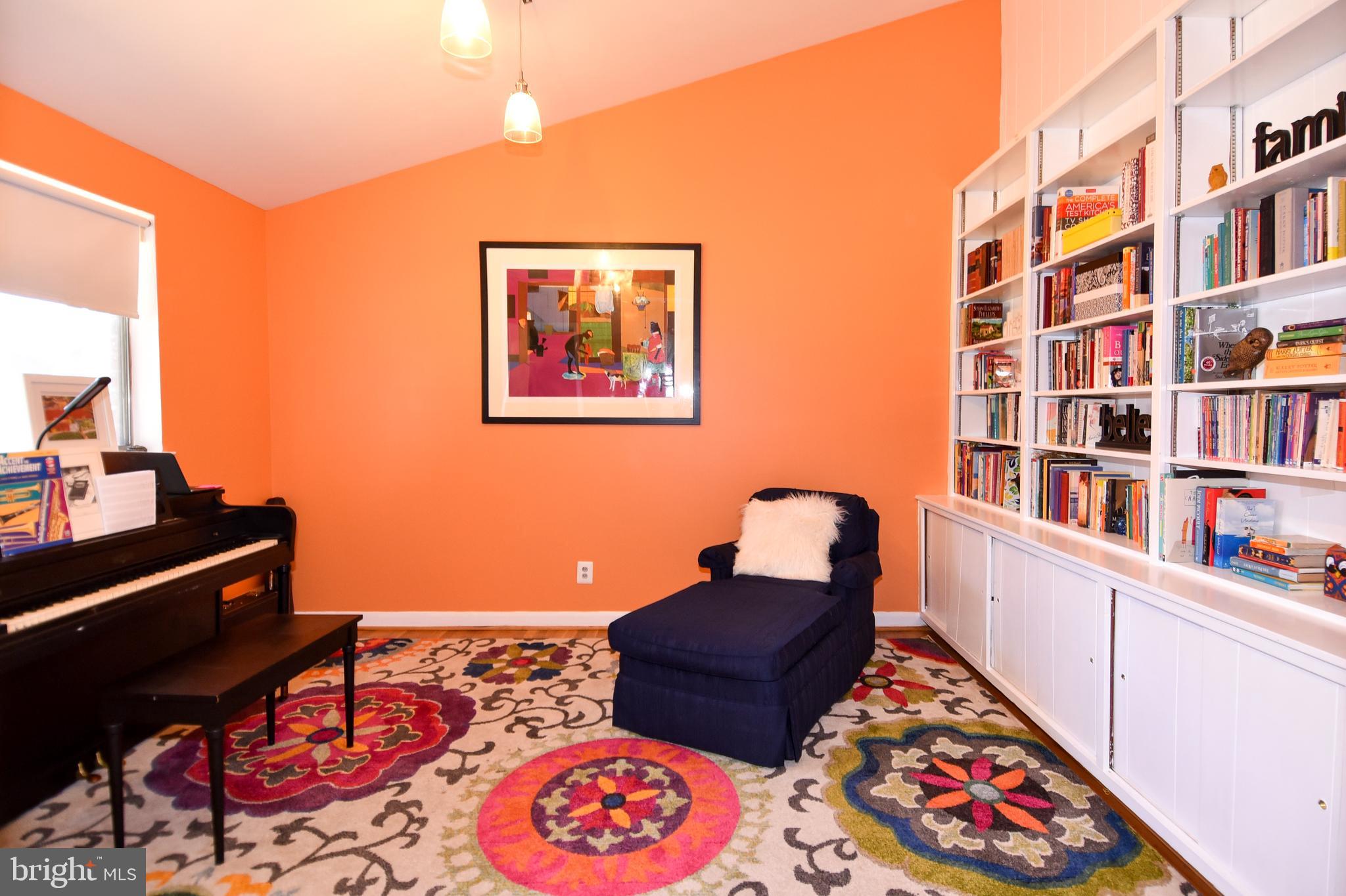 11307 Clara Street Silver Spring, MD 20902 - Photo 10 of 34 Gallery Image 10