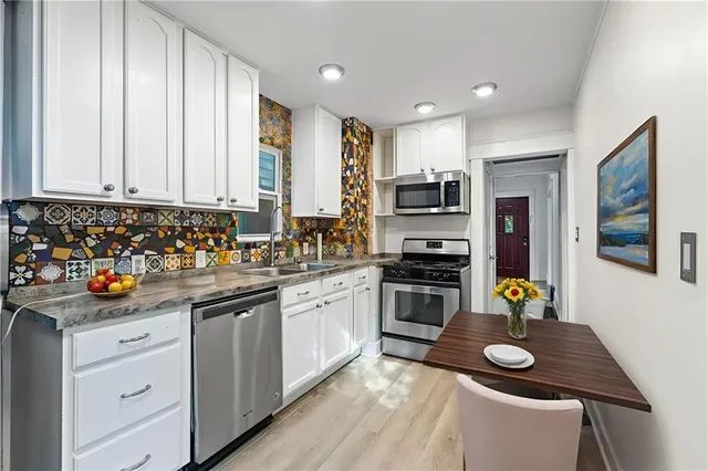 $280,000 | 1209 West 40th Street, Kansas City, MO 64111