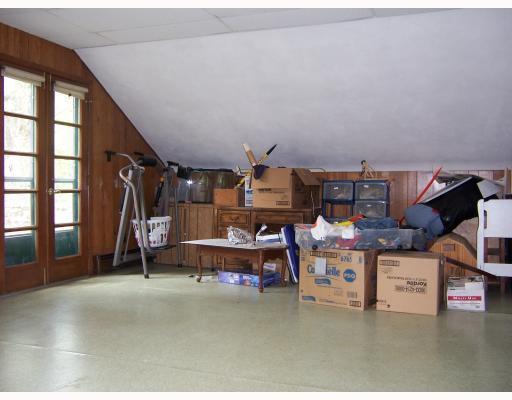 6 Bevington Road Forest Hills, PA 15221 - Photo 13 of 16 Den/Family/Great Room.