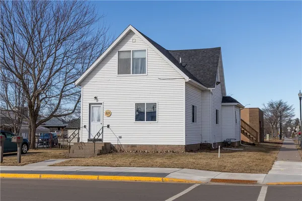 $179,900 | 221 Miner Avenue East, Unit 1 & 2, Ladysmith, WI 54848