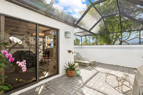 $649,900 | 71 Windsor Circle, Boynton Beach, FL 33436