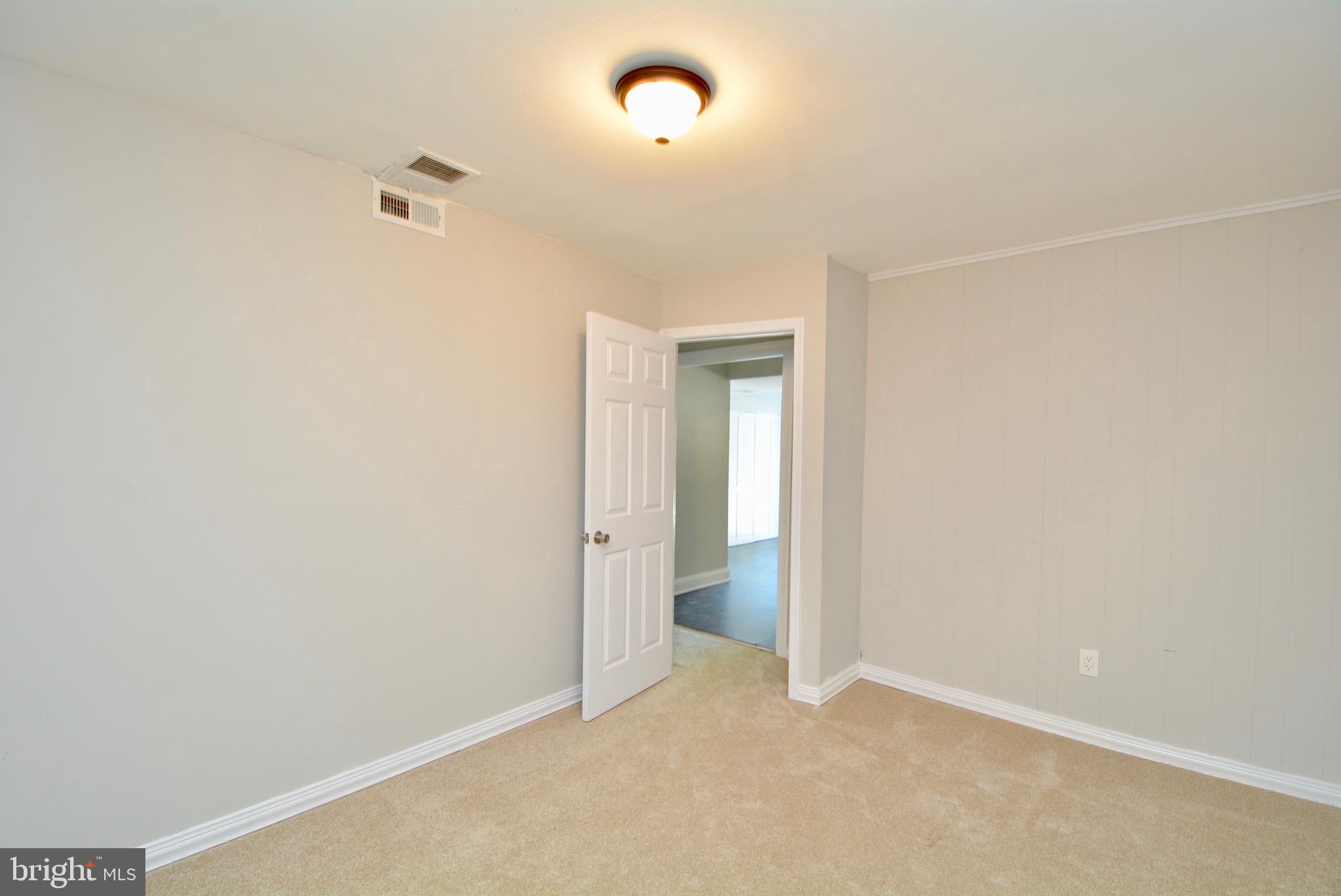 4215 Buckman Road Alexandria, VA 22309 - Photo 29 of 36 Gallery Image 29