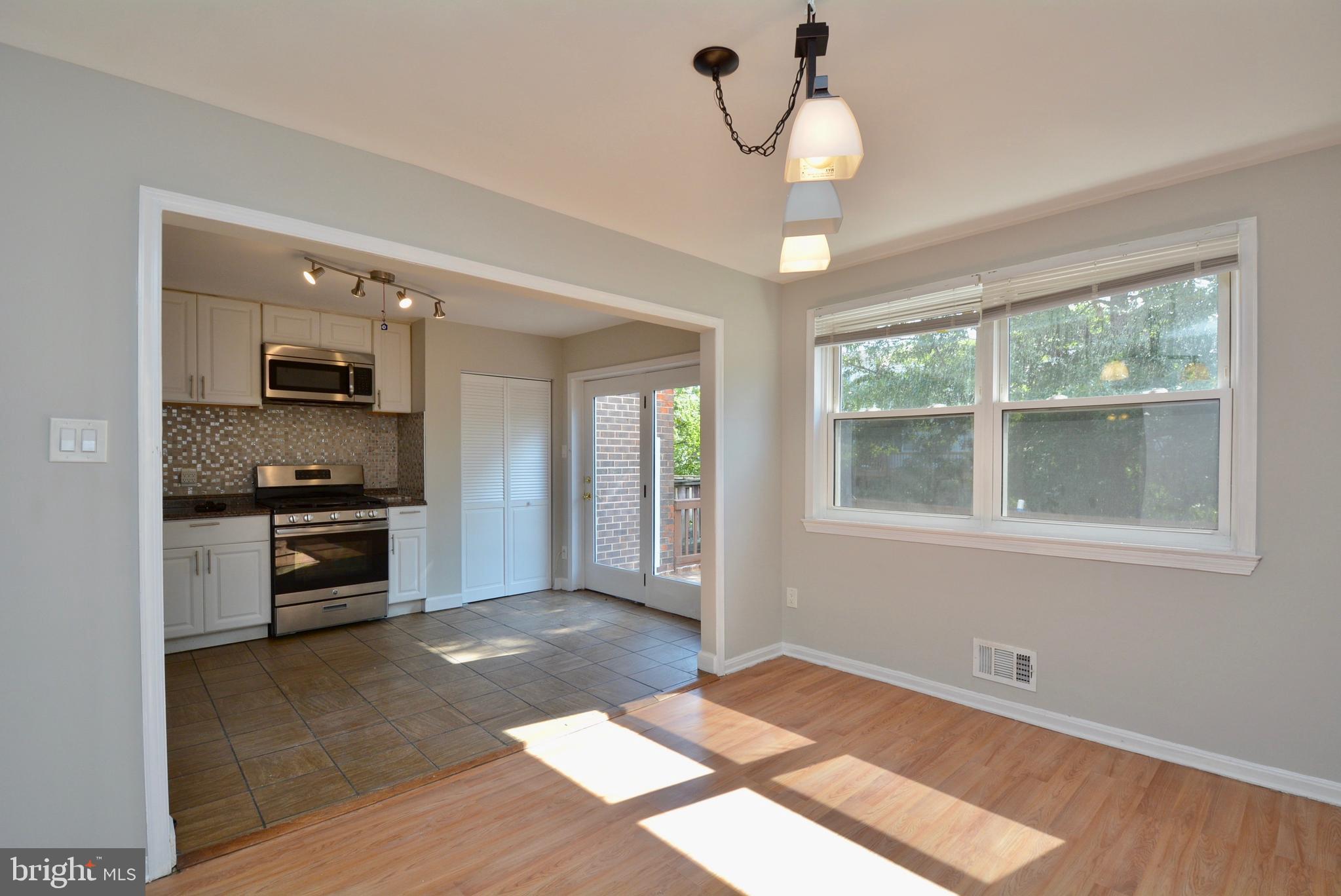 4215 Buckman Road Alexandria, VA 22309 - Photo 4 of 36 Gallery Image 4