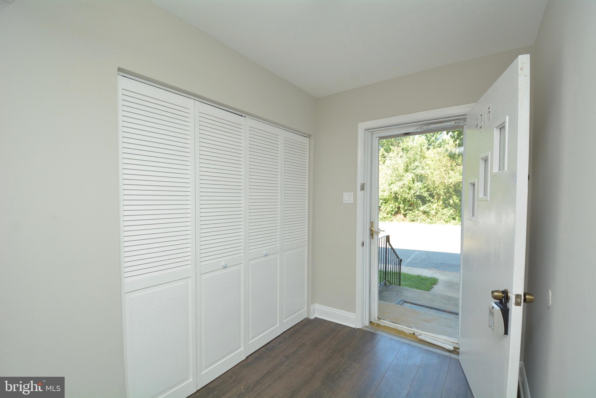4215 Buckman Road Alexandria, VA 22309 - Photo 5 of 36 Gallery Image 5