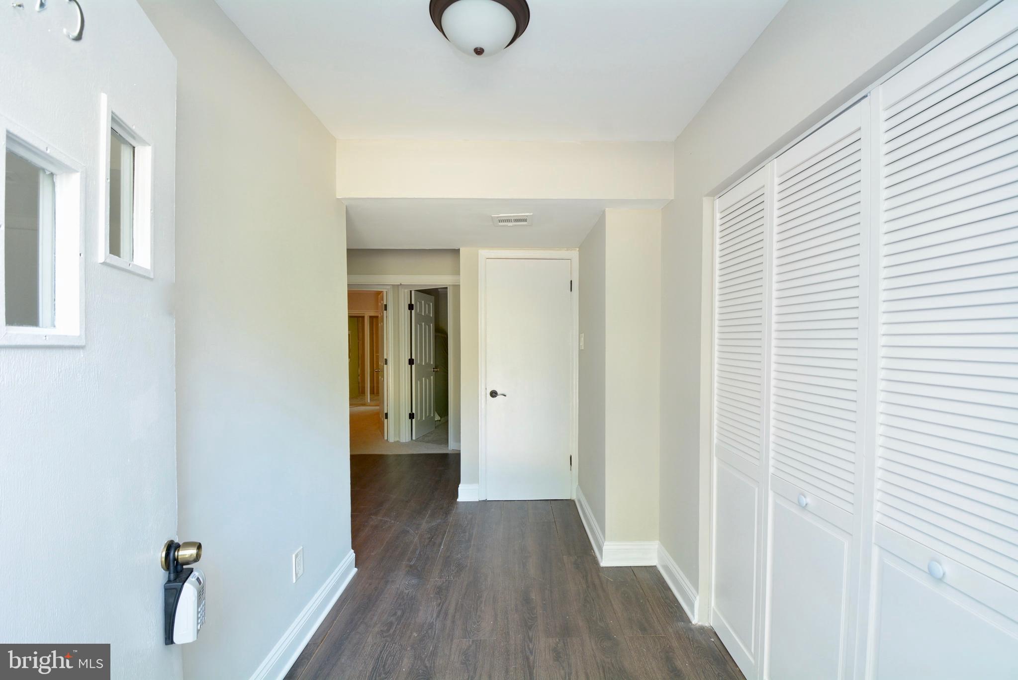 4215 Buckman Road Alexandria, VA 22309 - Photo 7 of 36 Gallery Image 7