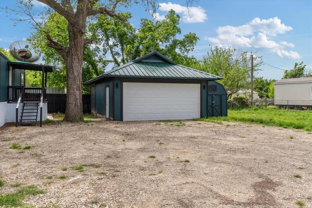 211 Kickapoo Trail Weatherford, TX 76087 - Photo 32 of 34
