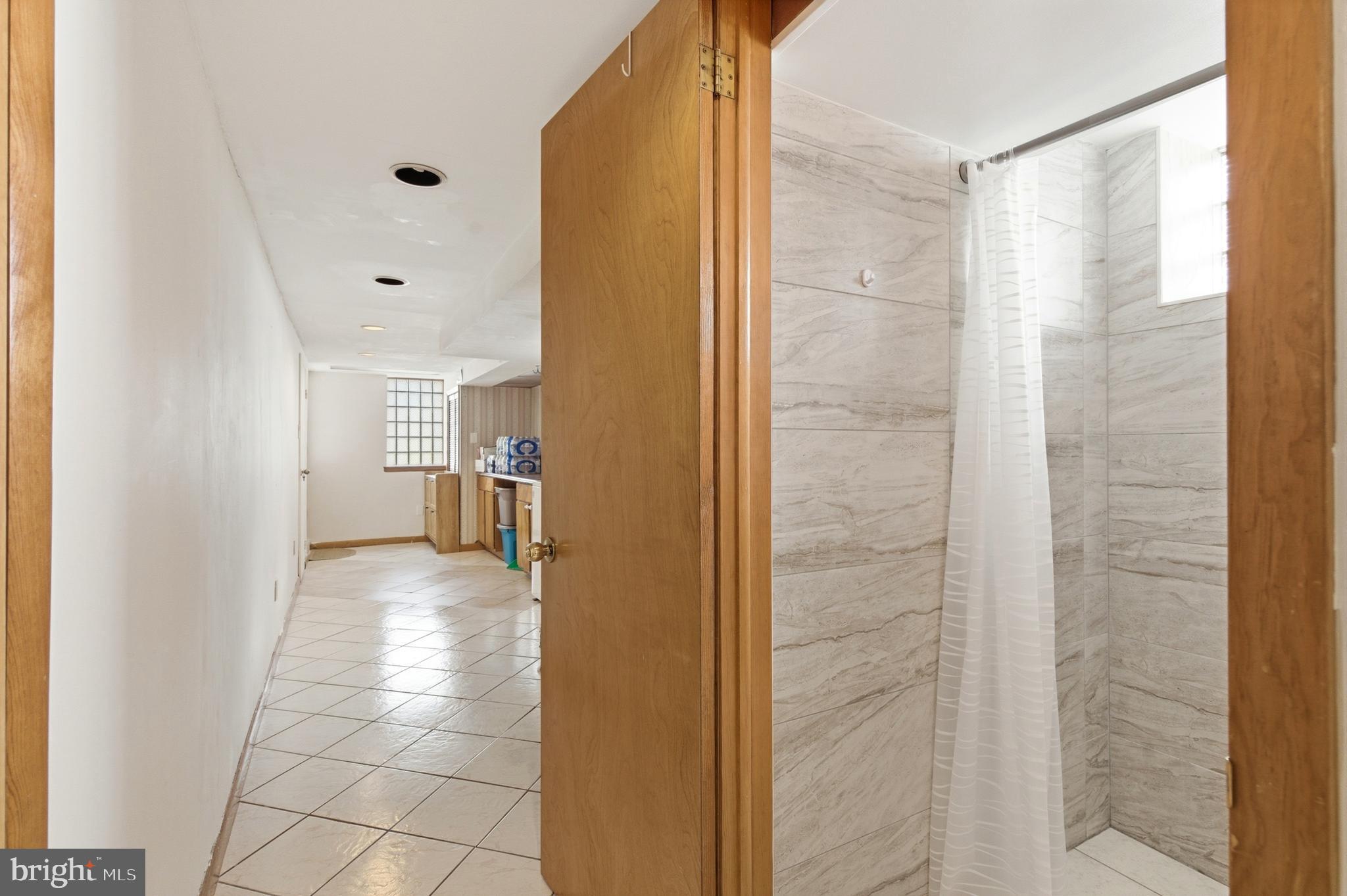 730 Charette Road Philadelphia, PA 19115 - Photo 15 of 18