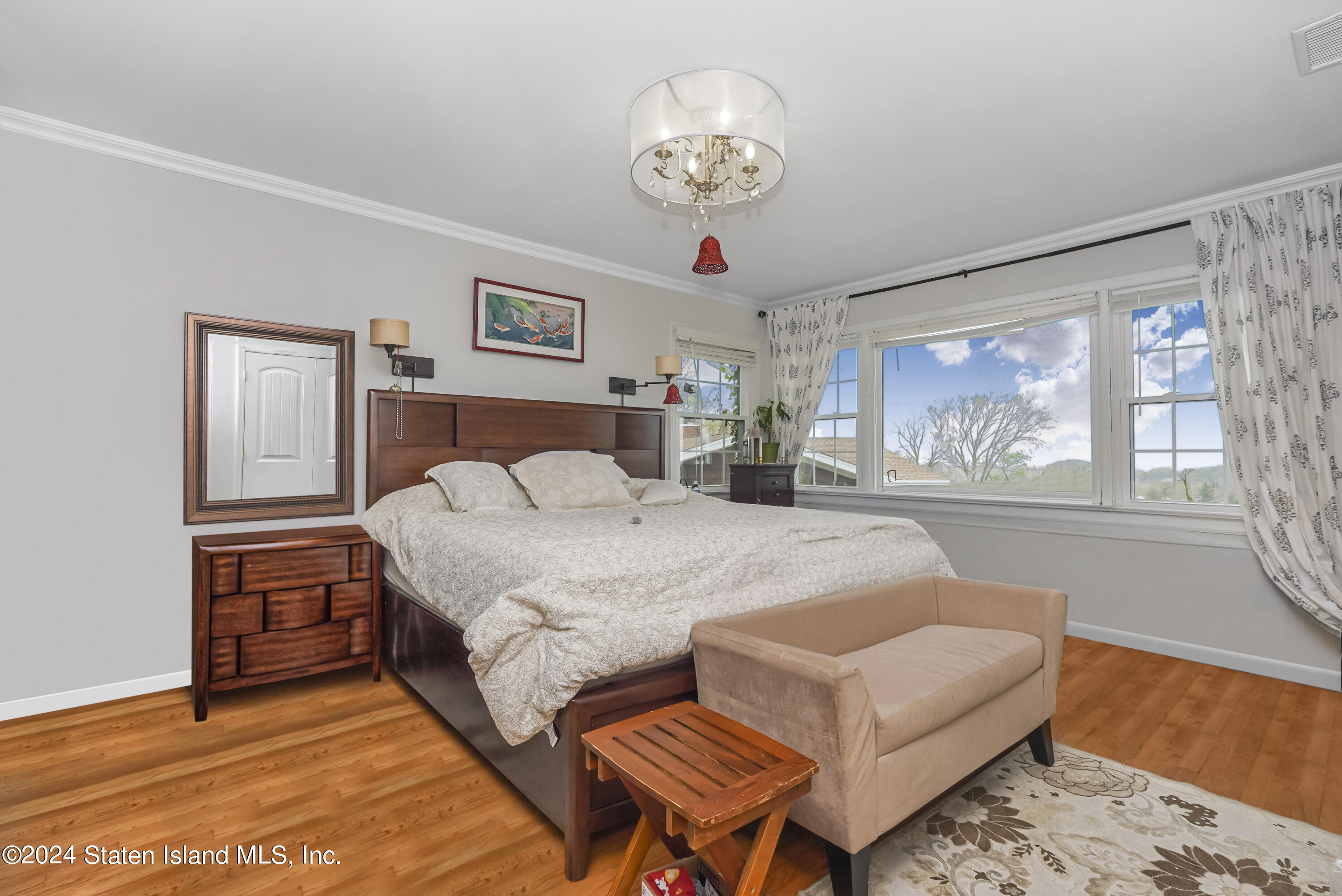 37 Douglas Road Staten Island, NY 10304 - Photo 15 of 34 Photo Apr 20 2024, 10 16 30 PM