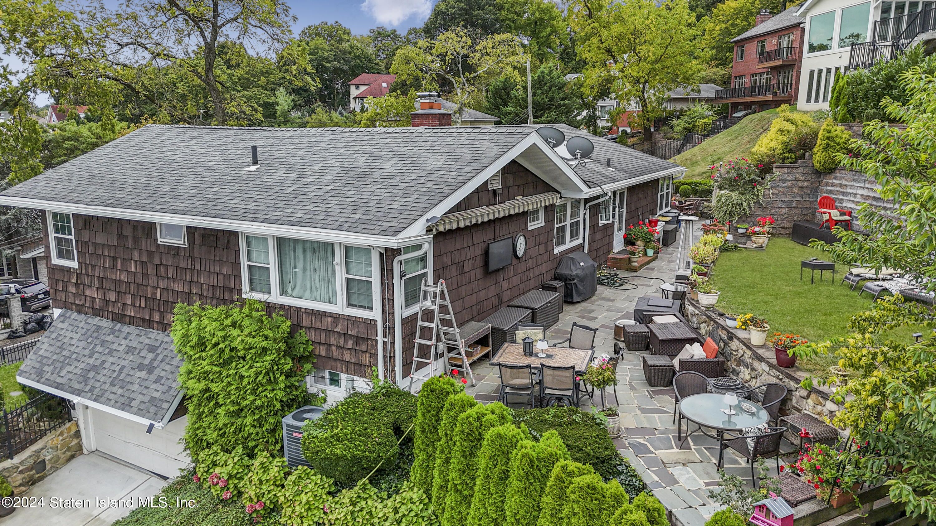 37 Douglas Road Staten Island, NY 10304 - Photo 29 of 34 Photo Oct 16 2023, 4 23 36 AM