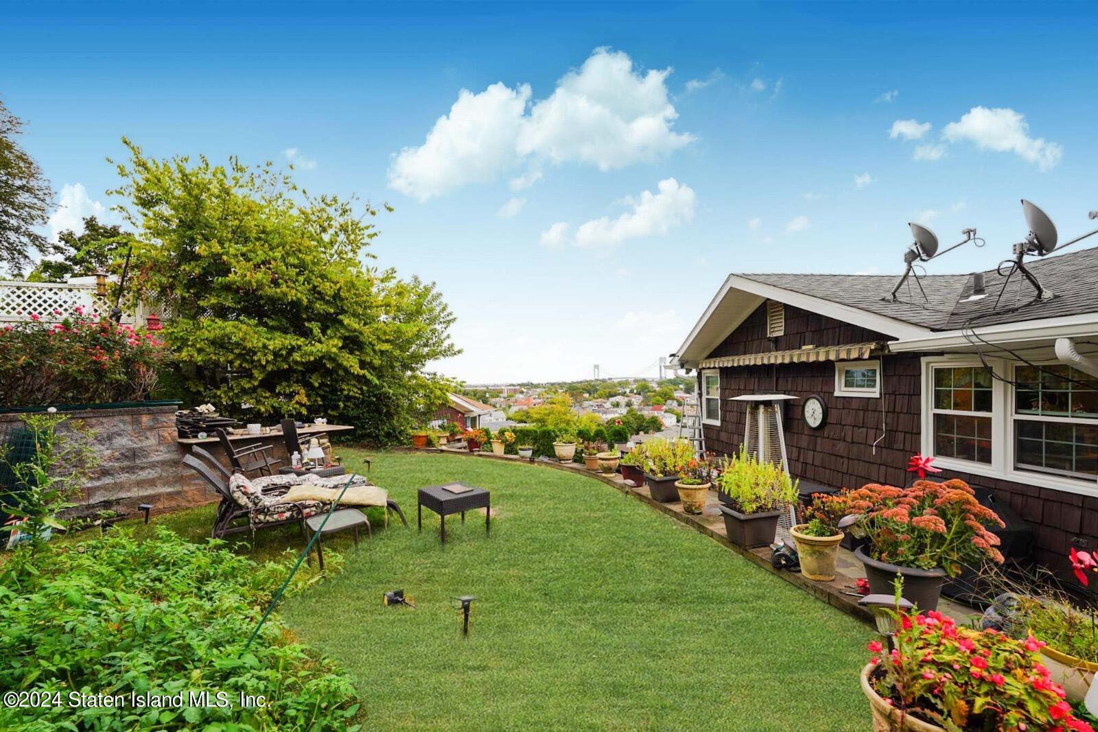 37 Douglas Road Staten Island, NY 10304 - Photo 30 of 34 Photo Sep 29 2024, 5 46 44 AM