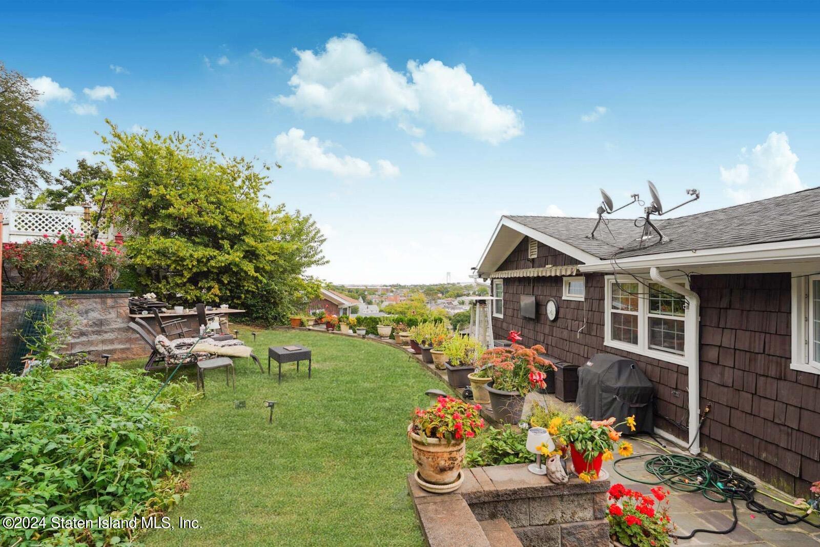 37 Douglas Road Staten Island, NY 10304 - Photo 31 of 34 Photo Sep 29 2024, 5 46 45 AM (2)