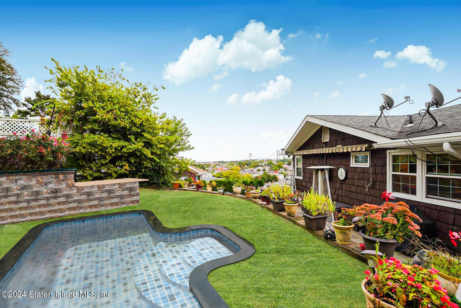 37 Douglas Road Staten Island, NY 10304 - Photo 32 of 34 ok bye