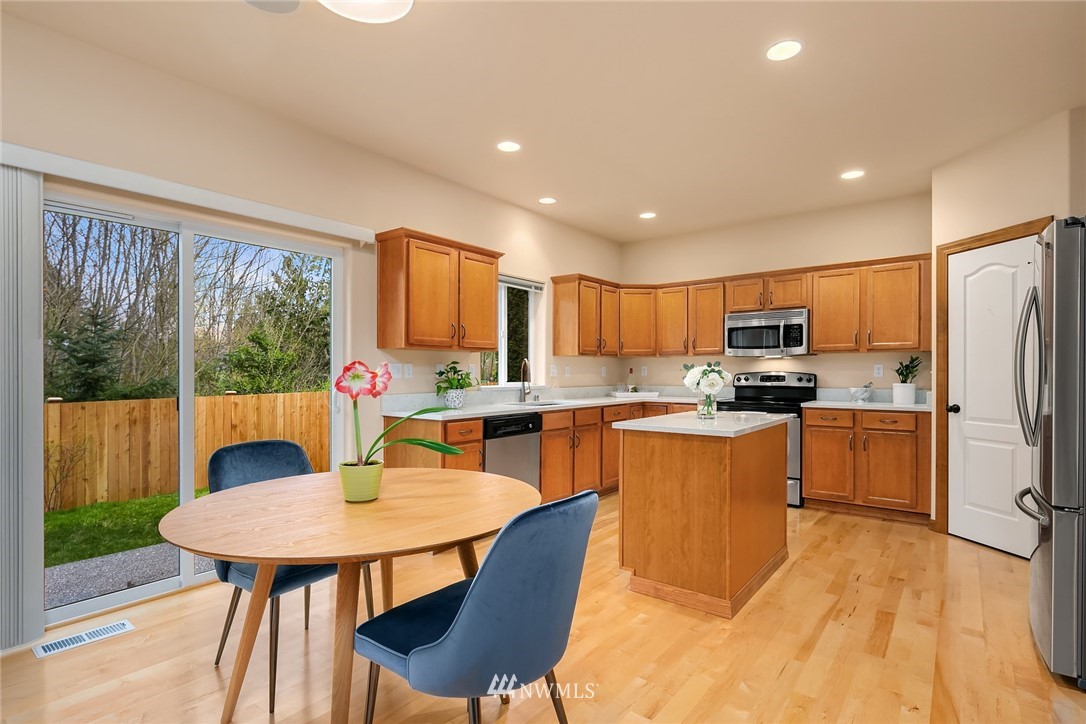 3315 172 Street Southeast Bothell, WA 98012 - Photo 13 of 25