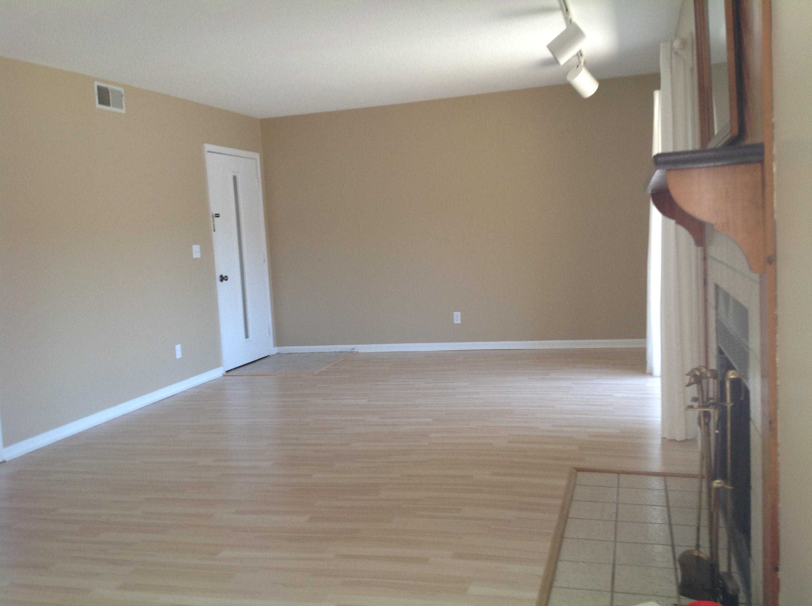660 Monte Vista Road, Unit 302 Union Hall, VA 24176 - Photo 8 of 24 Living room to entrance