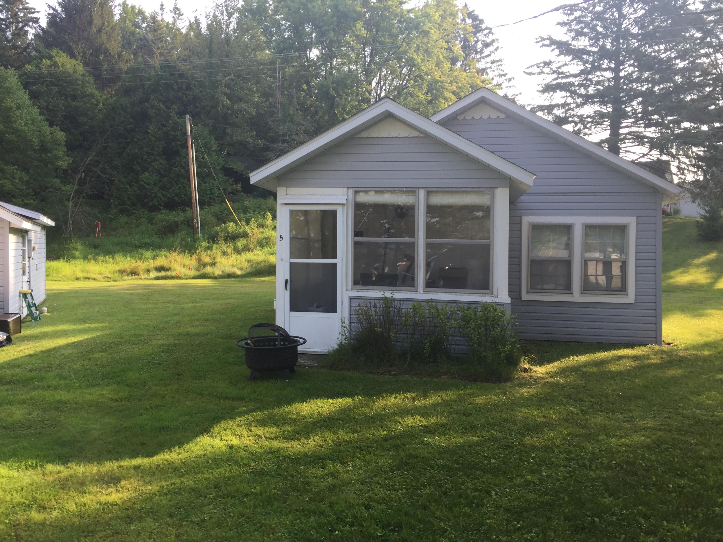 6958 Needles Road Indian River, MI 49749 - Photo 17 of 32 Gallery Image 17