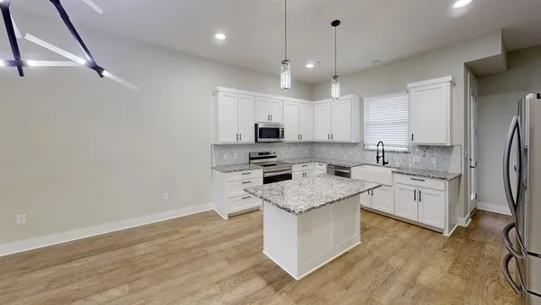 $2,799 | 313 North Mill Street, Lewisville, TX 75057