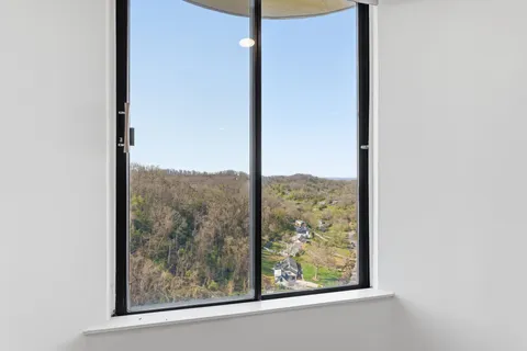 $724,999 | 6666 Brookmont Terrace, Unit 707, Nashville, TN 37205