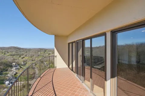 $724,999 | 6666 Brookmont Terrace, Unit 707, Nashville, TN 37205