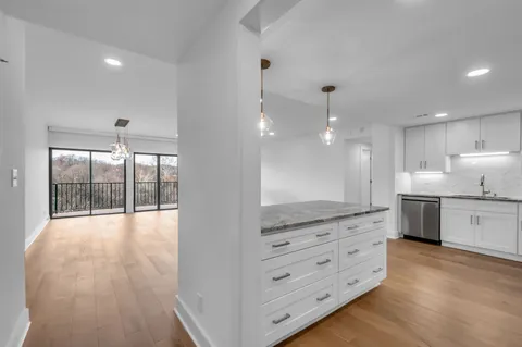 $724,999 | 6666 Brookmont Terrace, Unit 707, Nashville, TN 37205