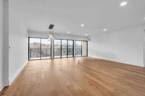 $724,999 | 6666 Brookmont Terrace, Unit 707, Nashville, TN 37205