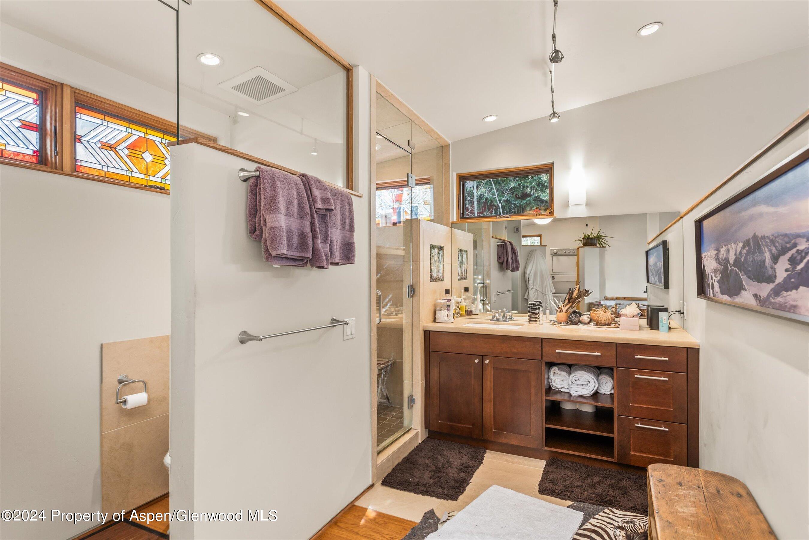 308 Park Avenue Aspen, CO 81611 - Photo 8 of 26 a very nice looking room with a large window