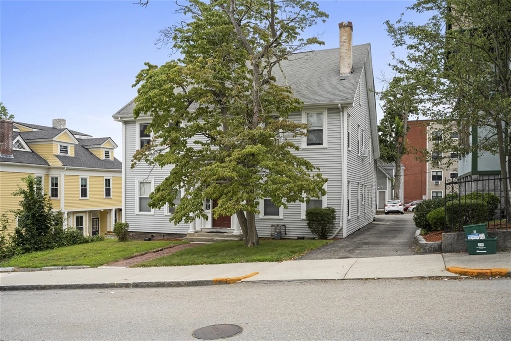 36 Cedar Street, Unit 2A Worcester, MA 01609 - Photo 25 of 26 a view of a house with a street