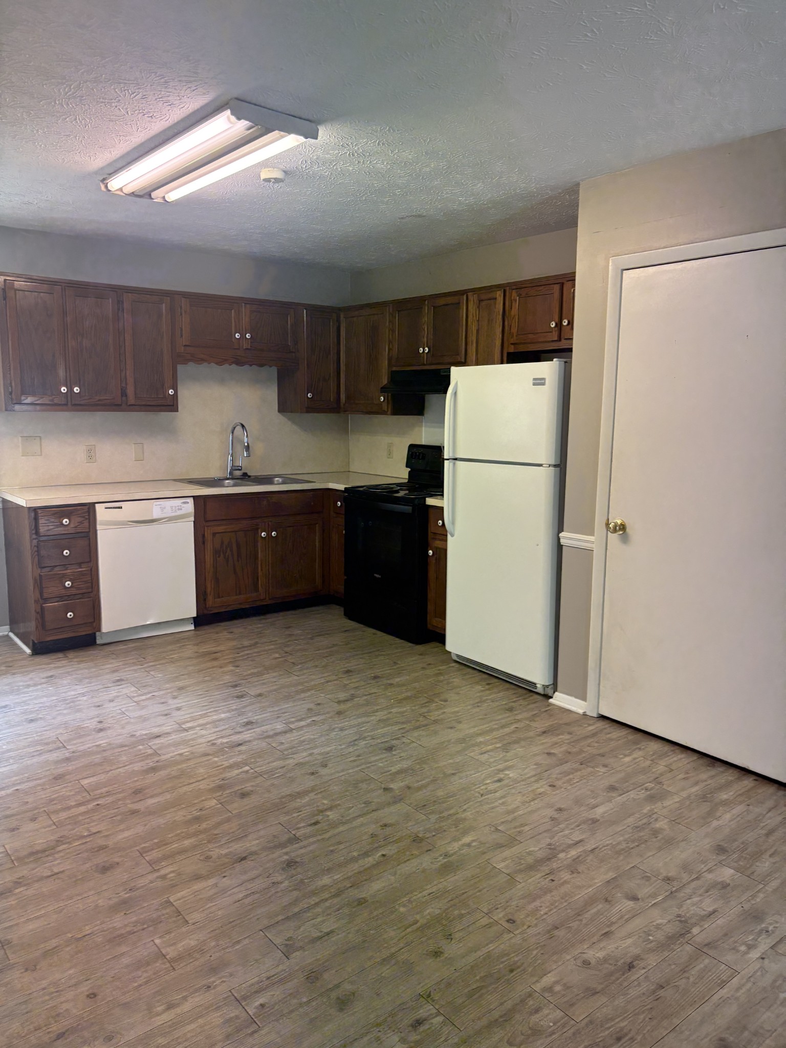 155 East Jere Whitson Road Cookeville, TN 38501 - Photo 3 of 6