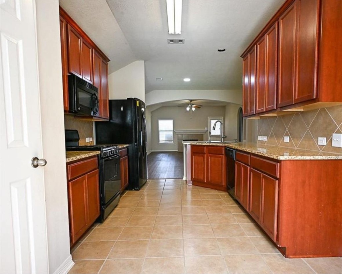 8239 Polaris Point Lane Cypress, TX 77433 - Photo 3 of 16