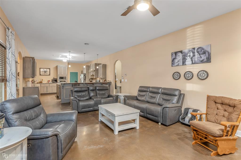 495 John Gloster, LA 71030 - Photo 28 of 40 a living room with furniture and a view of kitchen