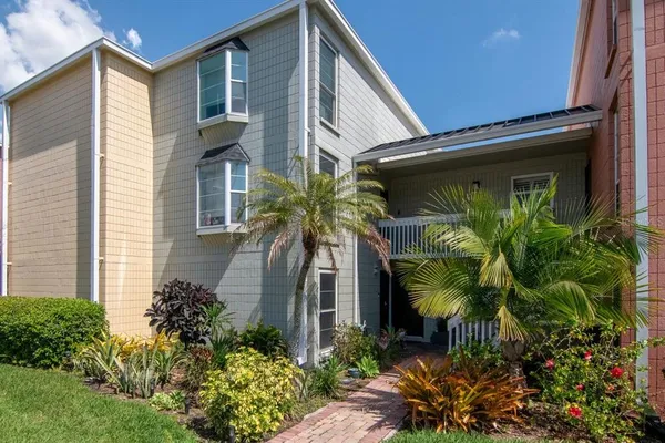 $399,950 | 2424 West Tampa Bay Boulevard, Unit C105, Tampa, FL 33607