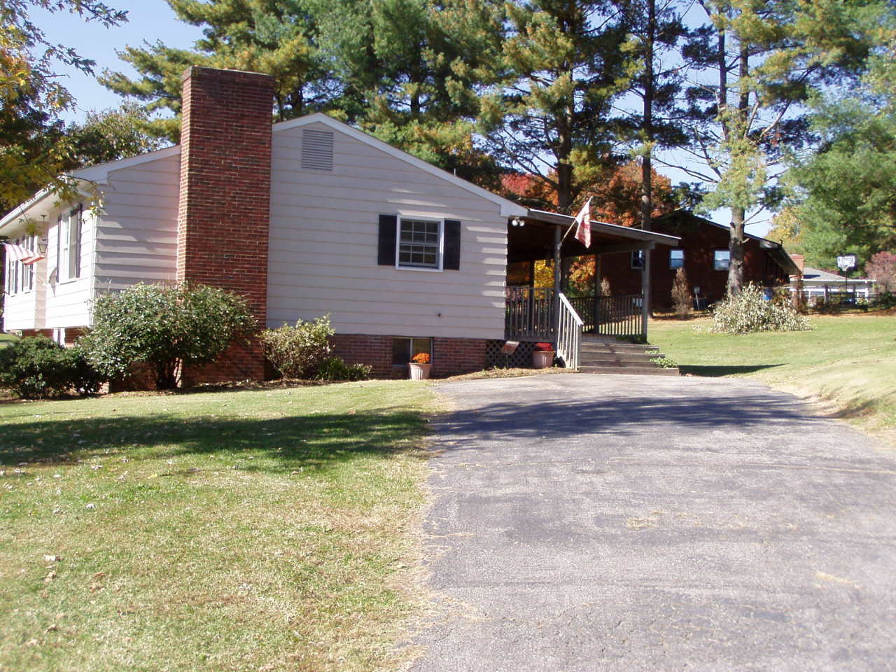 430 Azalea Road Daleville, VA 24083 - Photo 39 of 40 Side Driveway