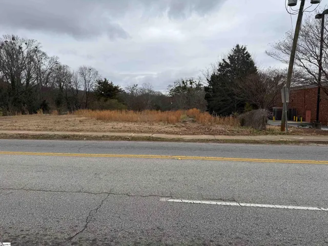 $450,000 | 4108 Old Buncombe Road, Greenville, SC 29617