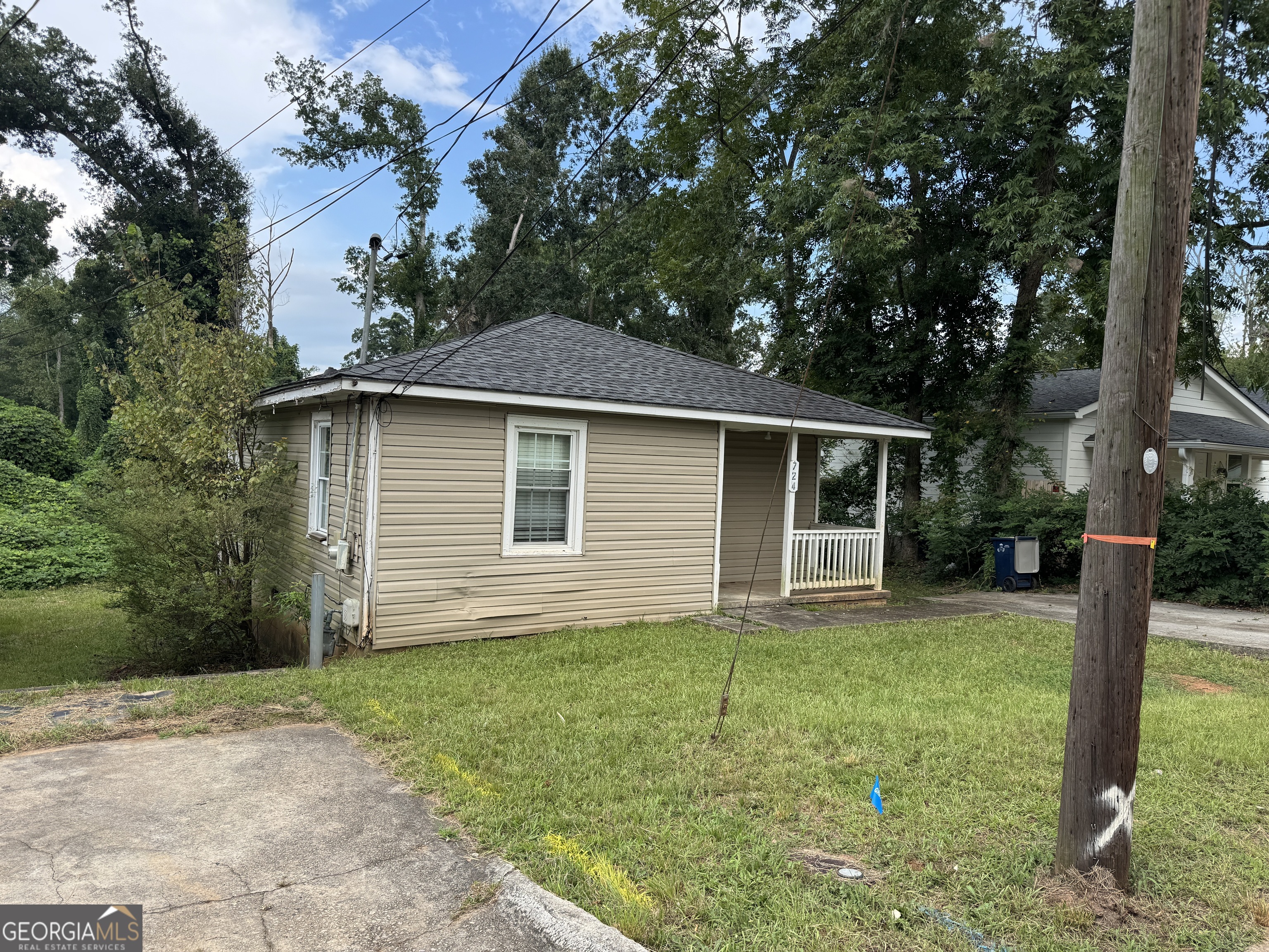 32 Unit Mutlipl Multiple Griffin, GA 30223 - Photo 15 of 24 a backyard of a house with barbeque oven