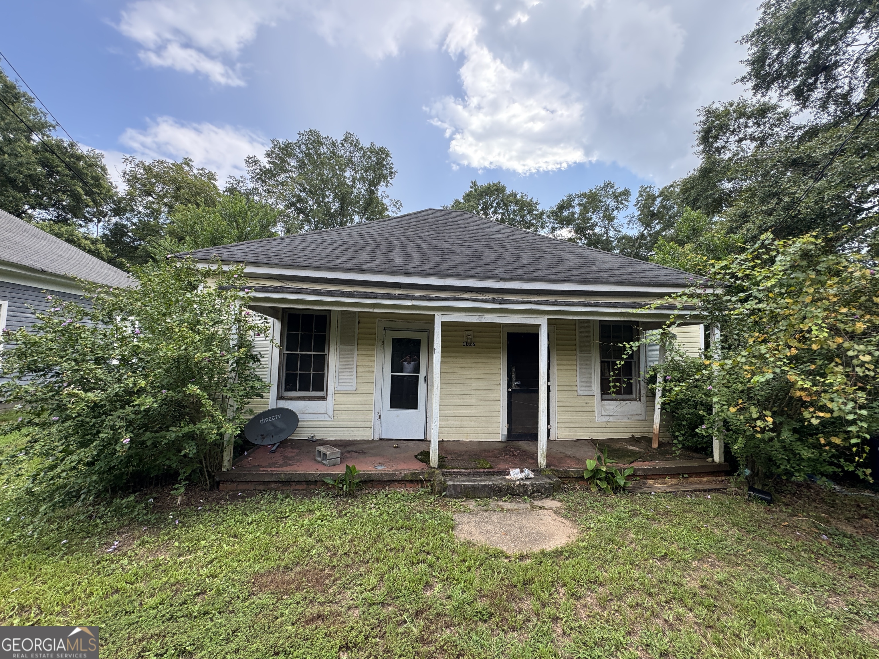 32 Unit Mutlipl Multiple Griffin, GA 30223 - Photo 21 of 24 front view of house with a yard