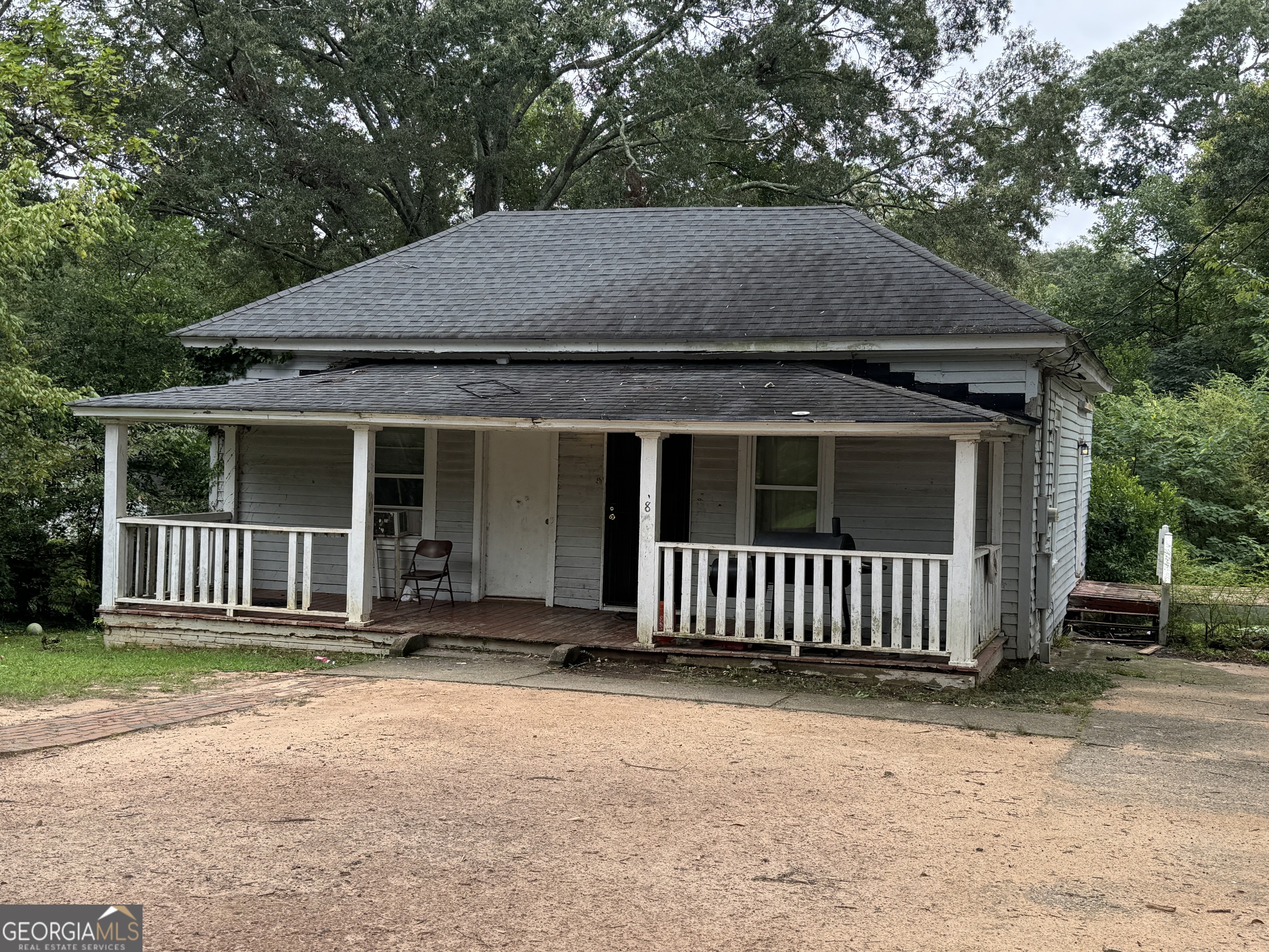 32 Unit Mutlipl Multiple Griffin, GA 30223 - Photo 8 of 24 a front view of a house with a yard