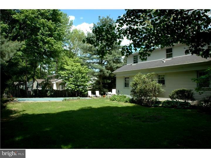 1316 Warner Road Jenkintown, PA 19046 - Photo 4 of 24 Exterior Back