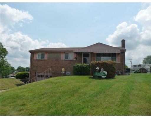189 William Street McKees Rocks, PA 15136 - Photo 1 of 18 Exterior Front.