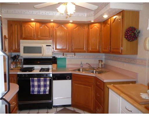189 William Street McKees Rocks, PA 15136 - Photo 3 of 18 Kitchen.
